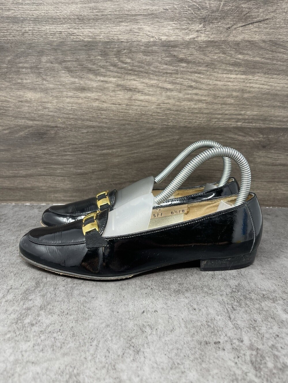 Salvatore Ferragamo Patent Leather Flats Shoes Womens Size 6.5 Black - Picture 1 of 10